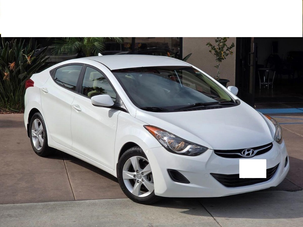 2013 Hyundai Elantra GLS's photo