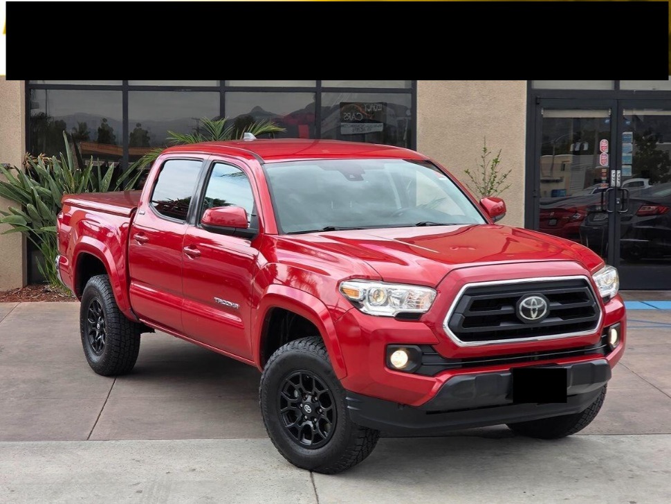 2020 Toyota Tacoma SR5's photo