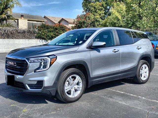 2024 GMC Terrain SLE's photo