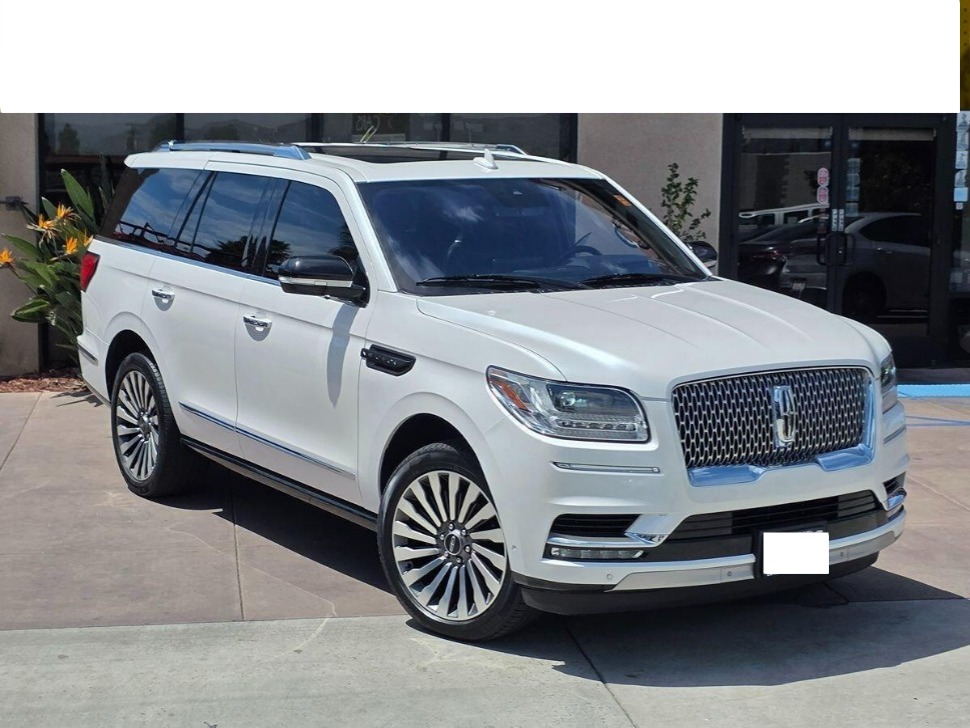 2019 Lincoln Navigator Reserve's photo