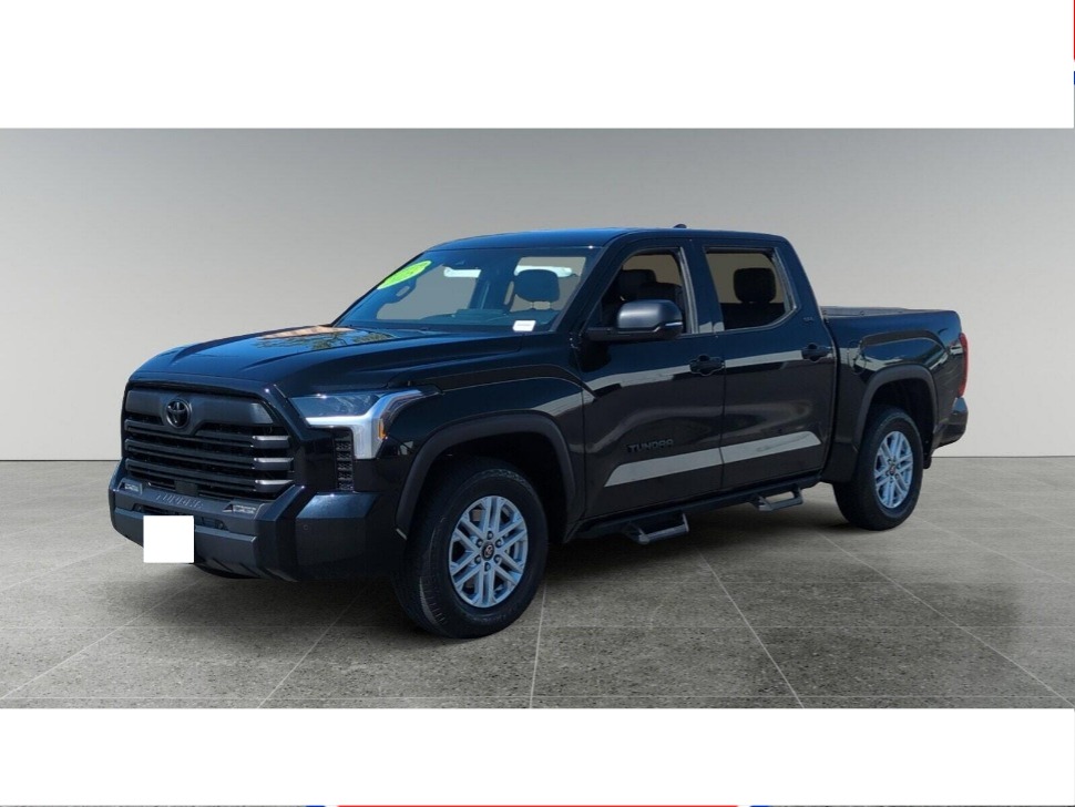 2025 Toyota Tundra SR5's photo