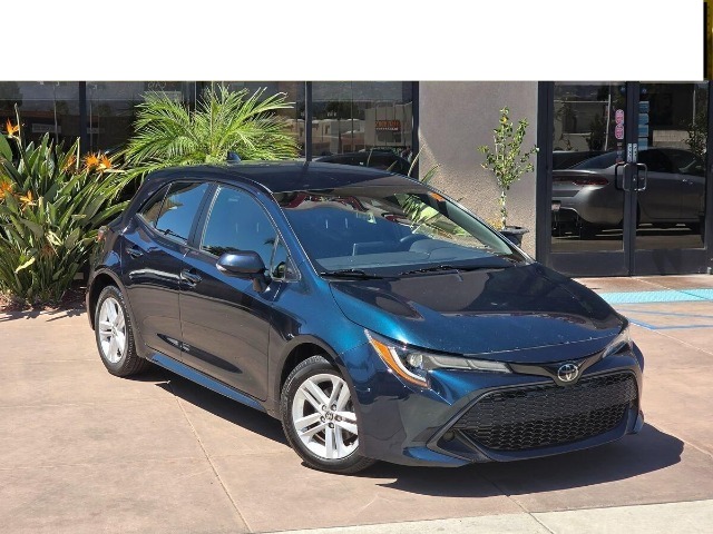 2019 Toyota Corolla Hatchback SE's photo