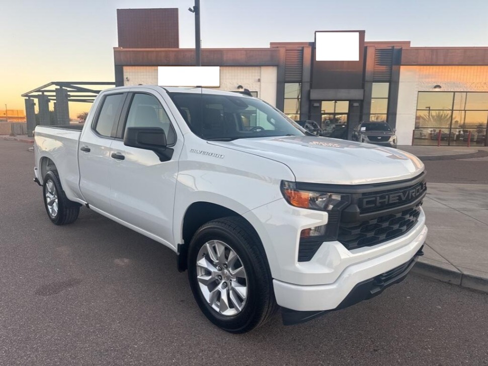 2024 Chevrolet Silverado 1500 Custom's photo