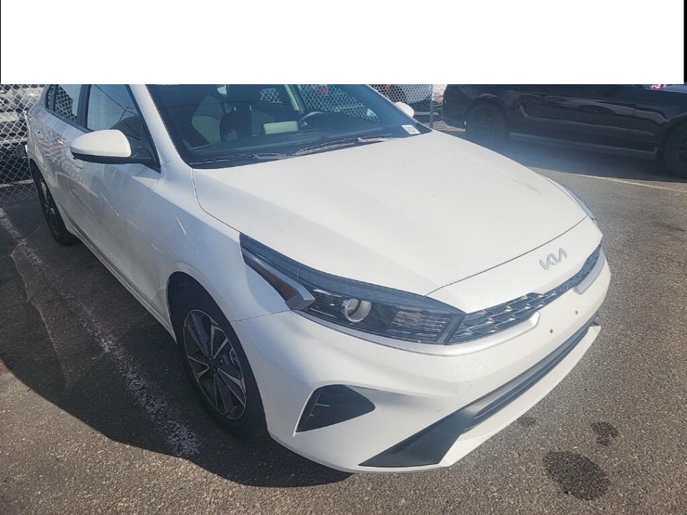 2024 Kia Forte LXS's photo