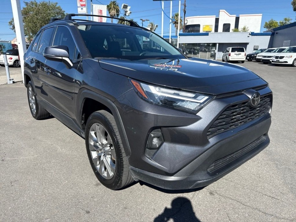 2024 Toyota RAV4 XLE Premium FWD's photo
